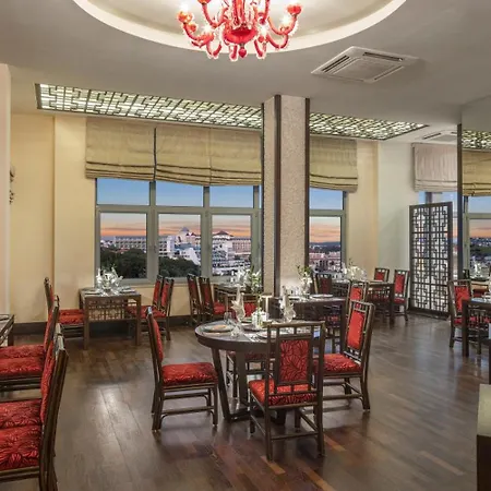 Melas Hotel